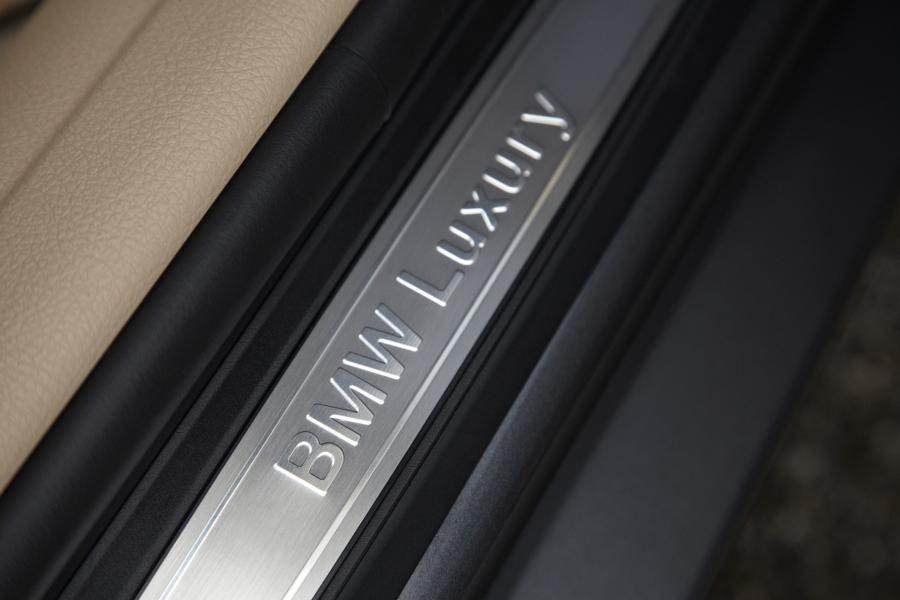  BMW 328i Touring Luxury 2012 года  (фото 16 из 200)
